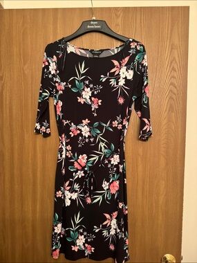 Liz Claiborne Black Floral Tie-Front Long Sleeve Dress
